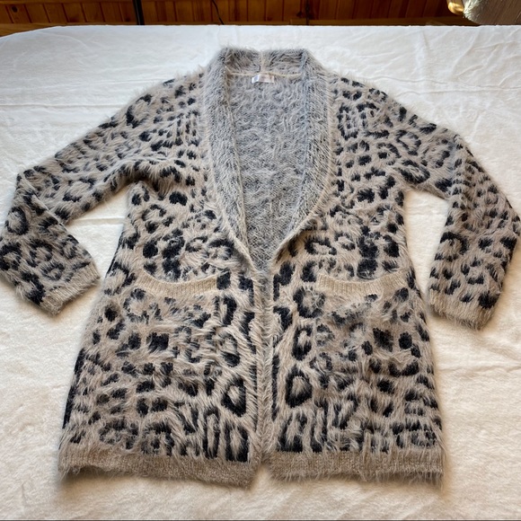 Janice Apparel Sweaters - Janice Apparel Black/Tan Leopard Print Open Front Cardigan Sweater